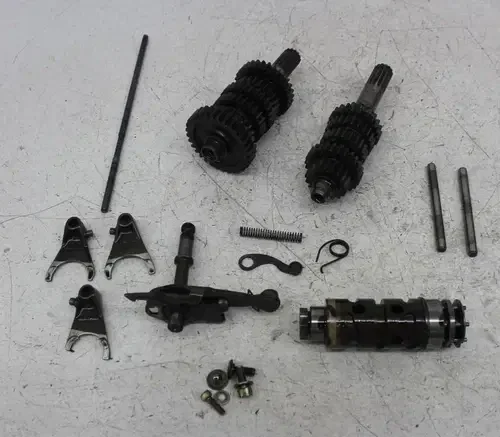 03-07 DUCATI SUPERSPORT 800 ENGINE MOTOR TRANSMISSION TRANNY GEARS