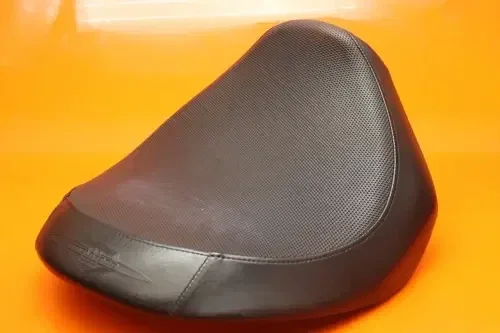 06-14 SUZUKI BOULEVARD M109R OEM FRONT DRIVERS SEAT