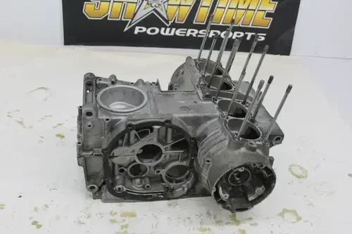 1981 KAWASAKI KZ550A STANDARD LOWER ENGINE BOTTOM CRANKCASE CRANK CASES MOTOR