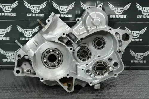 1998 HONDA CR125R OEM RIGHT ENGINE MOTOR CRANKCASE CRANK CASES BLOCK