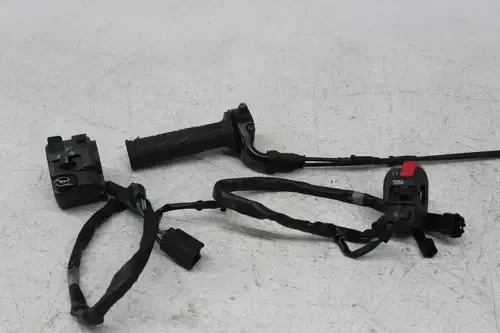 2008 KAWASAKI NINJA ZX6R ZX600P LEFT RIGHT CONTROL SWITCHES ON OFF W/ THROTTLE