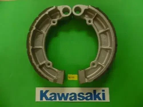 40-610 Emgo KAWASAKI REAR ATV BRAKE SHOES 710 NEW GROOVED