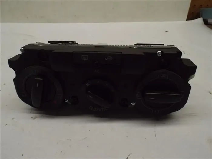 AC HEATER TEMP CONTROL Jetta Golf Rabbit 05 06 07 08 09 – MRK202519