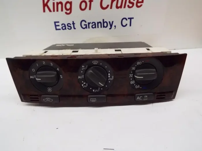 AC HEATER TEMP CONTROL Volvo S40 2000 00 – MRK119576
