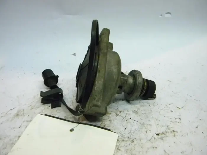 Distributor LE BARON 1987 – MRK38977