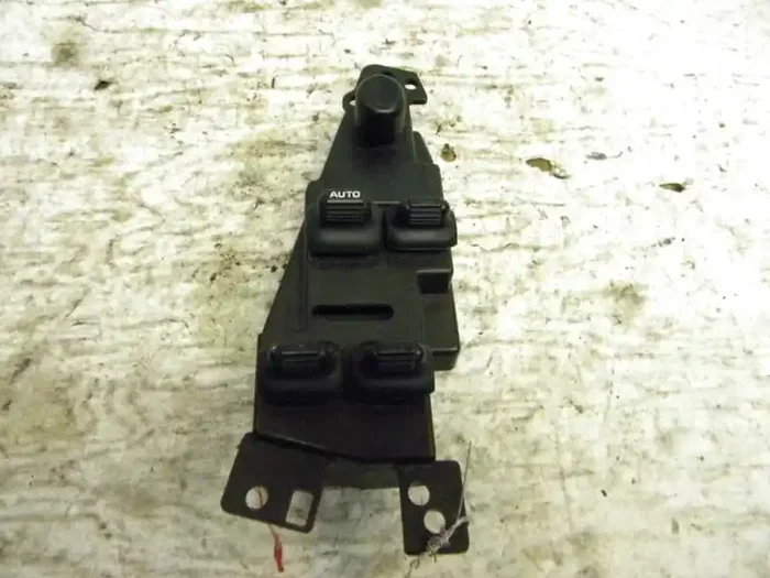 DRIVERS MASTER WINDOW SWITCH Concorde 300M LHS Intrepid 2001 01 02 03 04 – MRK38788