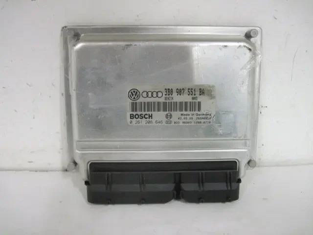ECU ECM COMPUTER Audi A6 Passat 1999 99 00 01 2.8 – 451211