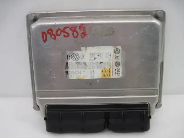 ECU ECM COMPUTER Audi A6 Passat 1999 99 00 01 2.8 – 596457