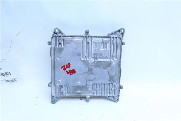 ECU ECM COMPUTER BMW 320i 328D 328i 528D 528i 13 14 15 – 1104827