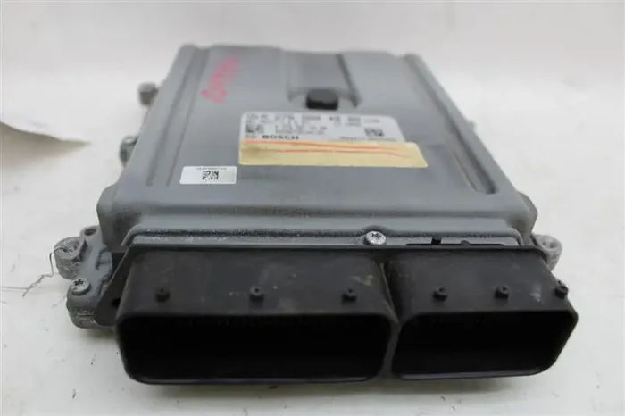ECU ECM COMPUTER E300 E350 E400 E550 E63 ML350 ML450 ML550 ML63 2013 – 1049306