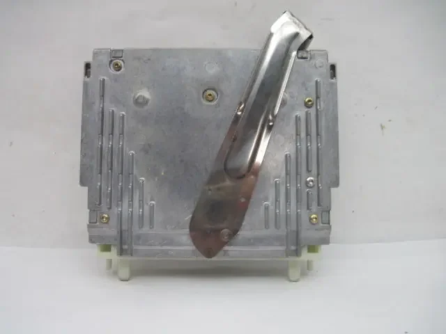 ECU ECM COMPUTER VOLVO 850 1995 NON TURBO 4 VALVE – 546395