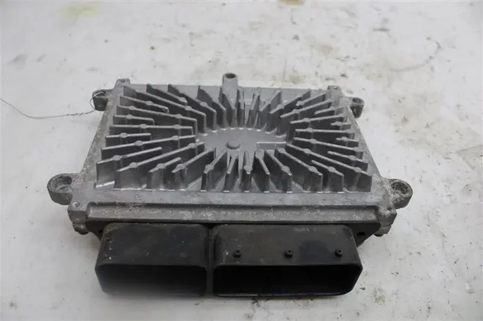 ECU ECM COMPUTER Volvo S40 50 V70 04 05 06 07 – 1099532