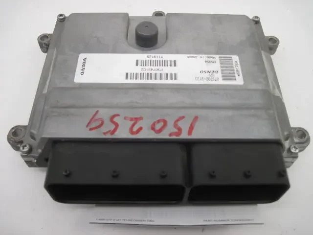 ECU ECM COMPUTER Volvo S40 50 V70 04 05 06 07 – 781714