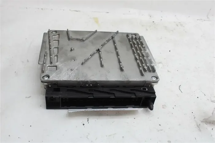 ECU ECM COMPUTER Volvo S60 V70 XC90 05 06 07 2007 – 1086723