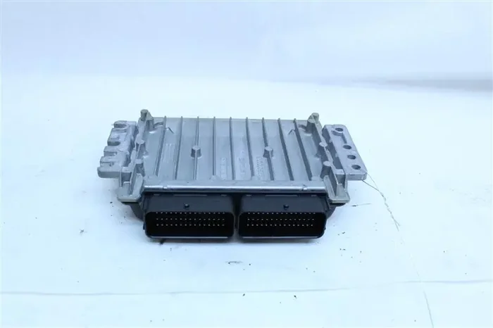 ECU ECM COMPUTER Volvo V40 2001 01 02 03 – 1102869