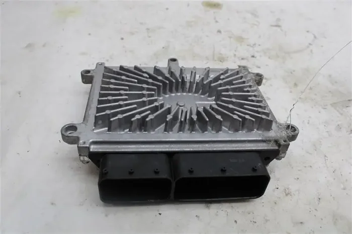 ECU ECM COMPUTER Volvo V40 S40 C30 2007 07 2008 08 2009 09 2010 10 – 1099539
