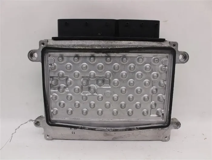 ECU ECM COMPUTER Volvo V70 XC90 S70 S80 2008 08 2009 09 2010 10 – 945860