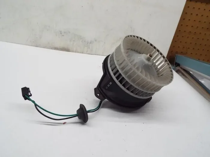 FRONT A/C HEATER BLOWER MOTOR Pacifica Town & Country Caravan Voyager 01-08 – MRK242728