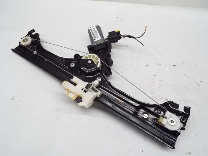 FRONT DOOR WINDOW REGULATOR POWER 500 12 13 14 15 16 17 Right – MRK252354