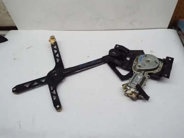 FRONT DOOR WINDOW REGULATOR POWER Astro Astro Safari Safari Van 85-02 Right – MRK240475