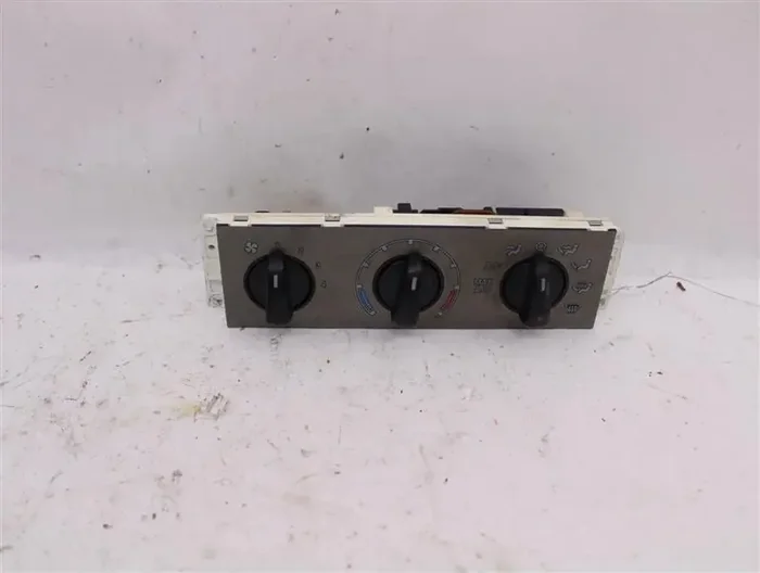 FRONT TEMPERATURE CONTROLS Explorer Explorer Sport Trac 01 02 – 948278