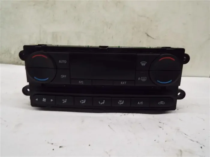 FRONT TEMPERATURE CONTROLS Freestyle 2005 05 2006 06 2007 07 – MRK229883