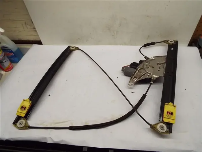 FRONT WINDOW REGULATOR A6 S6 Allroad 01 02 03 – 05 Left – MRK216420