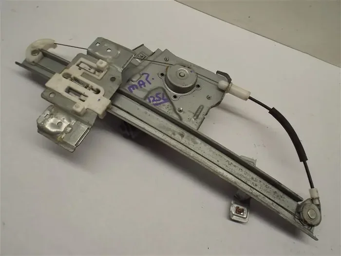 FRONT WINDOW REGULATOR Lucerne 2006 06 07 08 09 10 11 Left – MRK210017