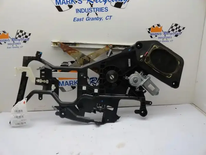 FRONT WINDOW REGULATOR Malibu Cutlass 1997 97 98 99 00 01 – 05 Right – MRK44286