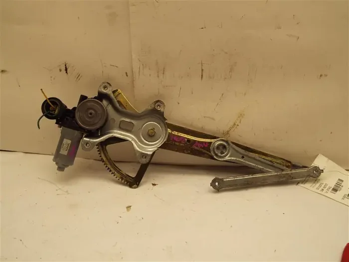 FRONT WINDOW REGULATOR Pontiac Vibe 2003 03 2004 04 05 06 07 08 Left – MRK207198