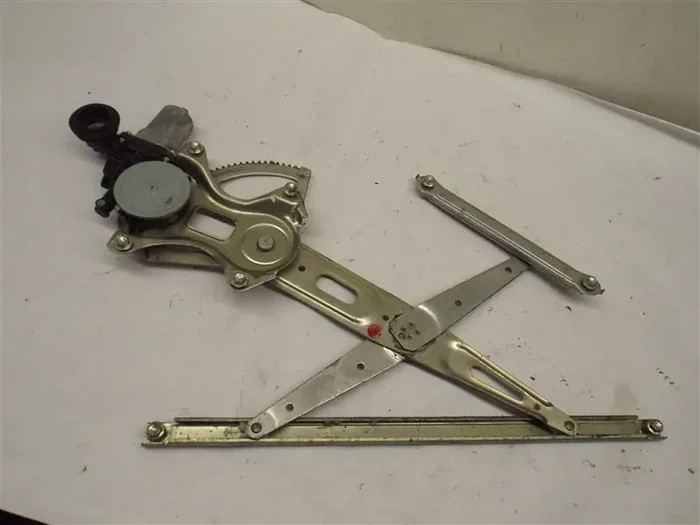 FRONT WINDOW REGULATOR Prius Yaris TC 04 05 – 08 Right – MRK213556