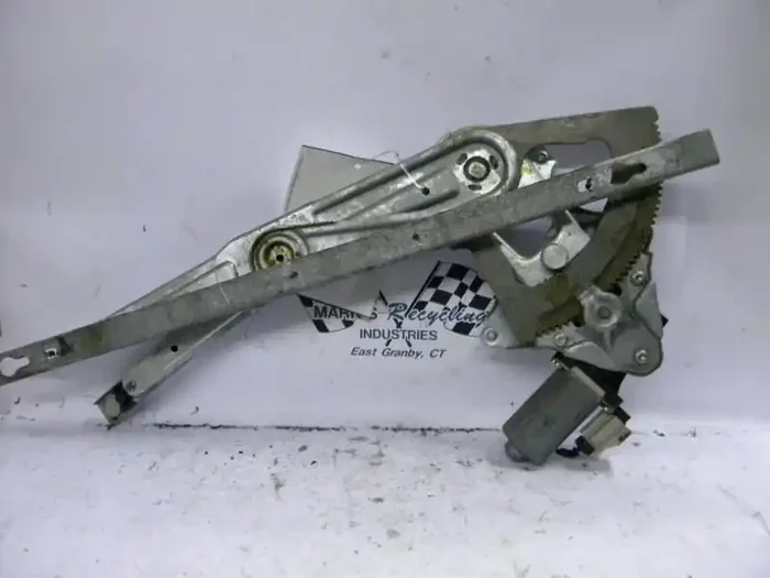 FRONT WINDOW REGULATOR Sebring Stratus 2001 01 02 03 04 05 06 Right – MRK27561