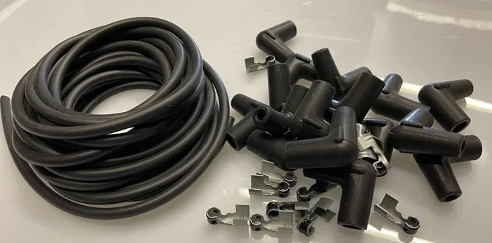 Ignition Lead Set 8 Cylinder Black (90 degree distributor, 90 degree Spark Plug)
