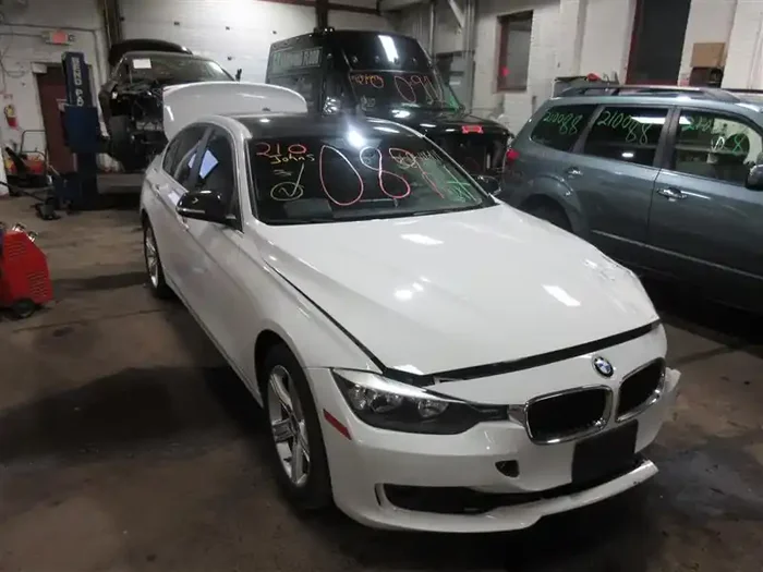 IGNITION SWITCH 228I 320i 328D 328i 328I GT 335i 335i GT 428i 435i 12-15 – 1068082