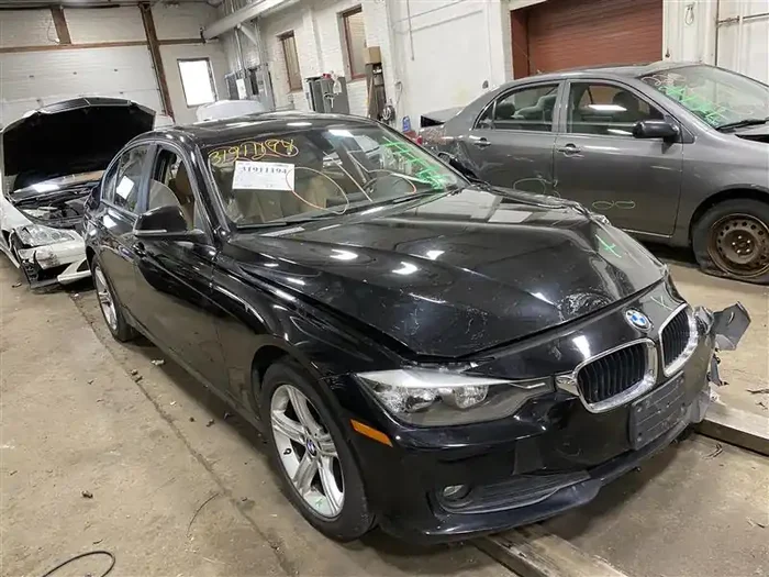 INDEPENDENT REAR SUSPENSION 320i 328D 328i 340i 2012-2018 Left – 1106942