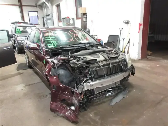 INDEPENDENT REAR SUSPENSION C230 C250 C300 C350 C63 08-11 Left – 1090978
