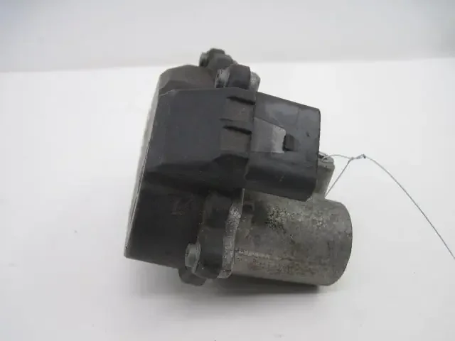 INTAKE MANIFOLD Volkswagen Jetta 2006 06 – 675483