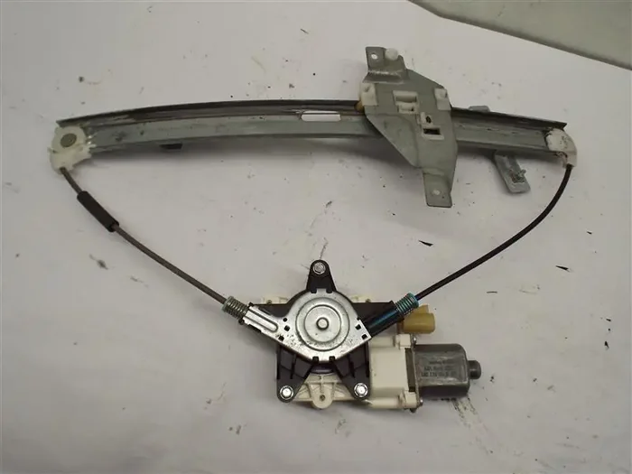 [INVENTORYCAR_YEAR_MAKE_MODEL] FRONT DOOR WINDOW REGULATOR POWER Left – MRK199655