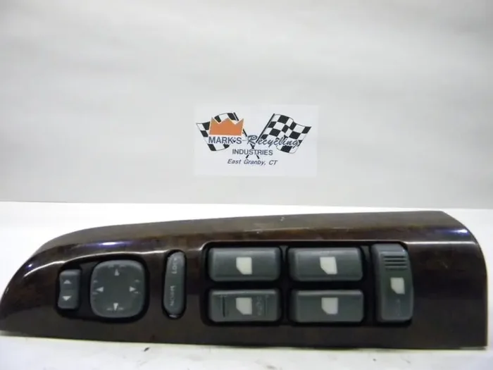 [INVENTORYCAR_YEAR_MAKE_MODEL] FRONT DOOR WINDOW SWITCH Left – MRK93533
