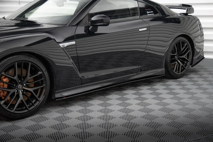 Maxton Design Street Pro Side Skirts Diffusers Nissan GTR R35 Facelift NIGTR4F3CNC-SD1B