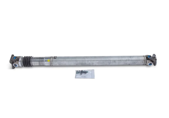 One-Piece Aluminium Driveshaft for Mustang 4.6L GT 2005-10 | #M-4602-MGTA | Ford Performance