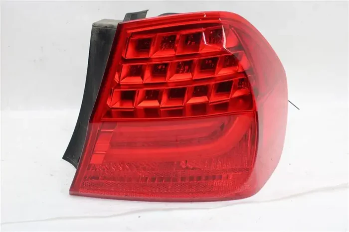 OUTER TAIL LIGHT LAMP BMW 323i 328i 335i M3 09 10 11 Right – 1100534