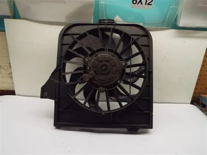RADIATOR FAN ASSEMBLY Voyager Caravan Town and Country 01 02 – 05 Left – MRK215950