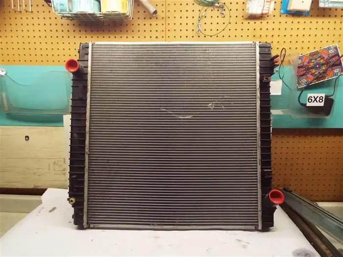 RADIATOR Ford E350SD Van 04 05 06 07 08 09 10 – MRK225412