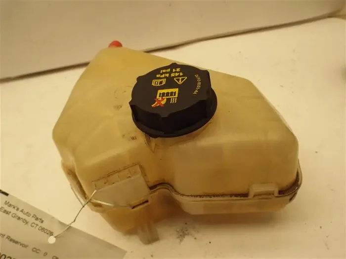 RADIATOR OVERFLOW BOTTLE Fiesta 11 12 13 14 15 16 17 18 19 – MRK230391