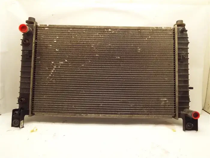 RADIATOR Silverado 1500 Pickup 1500 Pickup Sierra 1500 Pickup 99-04 AT – MRK204782