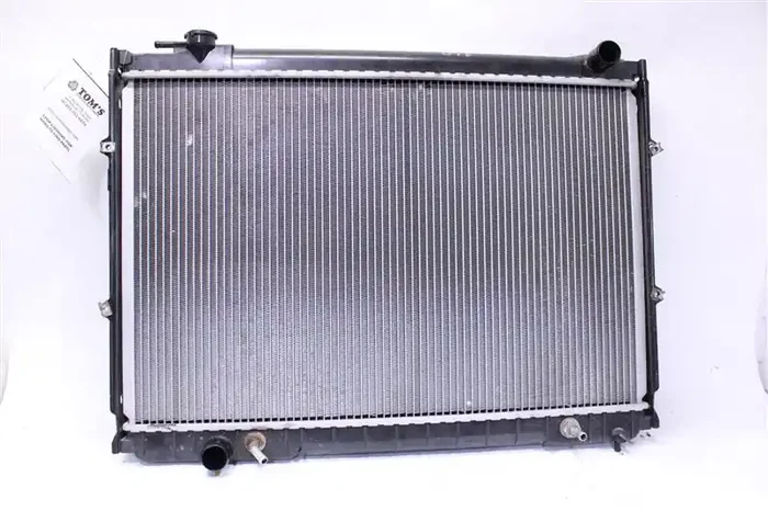 RADIATOR Toyota T100 1993 93 1994 94 95 96 97 98 Auto – 1098675