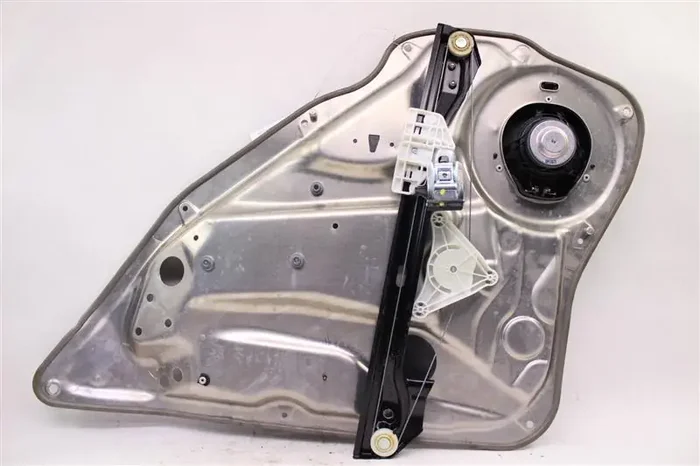 REAR DOOR WINDOW REGULATOR C230 C250 C300 C350 C63 E250D E300 08-15 Left – 1005420