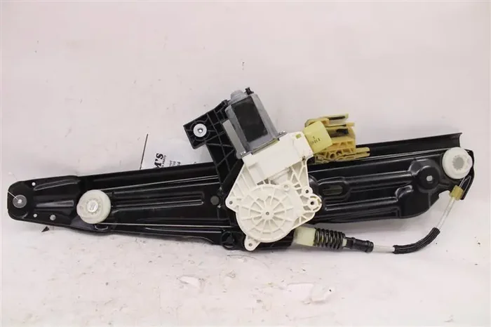 REAR DOOR WINDOW REGULATOR POWER 528D 528i 535i 550i Active 11-15 Right – 1016942