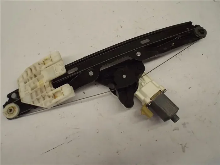REAR DOOR WINDOW REGULATOR POWER Avenger 200 2008-2014 Right – MRK205868